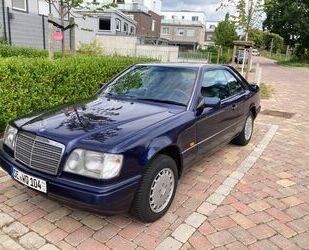 Mercedes-Benz Mercedes-Benz E 220 Coupe C124 Autom Klima Leder C Gebrauchtwagen