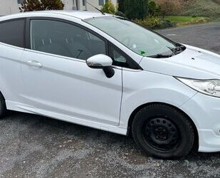 Ford Ford Fiesta 1,6 TDCi 66kW DPF Titanium Gebrauchtwagen