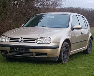 VW Volkswagen Golf 1.4 mit frischem Tüv Gebrauchtwagen