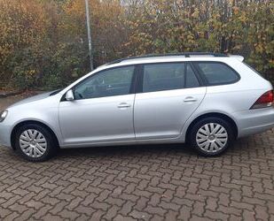 VW Volkswagen Golf 1.6 TDI Trendline Variant Trendlin Gebrauchtwagen