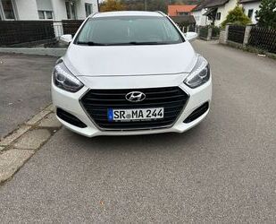 Hyundai Hyundai i40 cw blue Trend Gebrauchtwagen