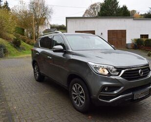 SsangYong Ssangyong REXTON Rexton Quartz 4x4/7 Sitzer Gebrauchtwagen