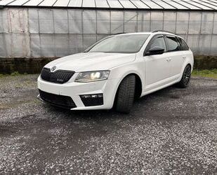 Skoda Skoda Octavia 2.0 TDI DSG RS Combi RS Alu Gewinde Gebrauchtwagen