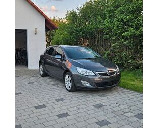 Opel Opel Astra 1.4 Turbo Design Edition 103kW Design . Gebrauchtwagen