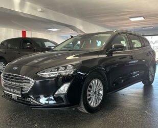 Ford Ford Focus Titanium X Automatik Kamera Navi DAB Gebrauchtwagen