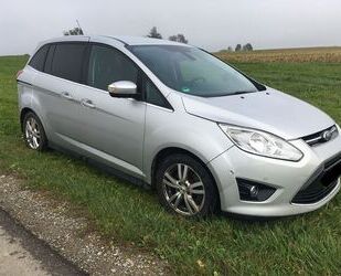 Ford Ford Grand C-Max 2,0TDCi 140 PS Titanium 7-Sitzer Gebrauchtwagen