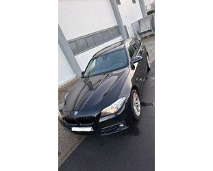 BMW BMW 530d xDrive PANO/TÜV NEU/HUD/AHK/LEDER Gebrauchtwagen