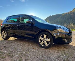 VW Volkswagen Golf 1.4 schwarz, erneuerte Reifen & St Gebrauchtwagen