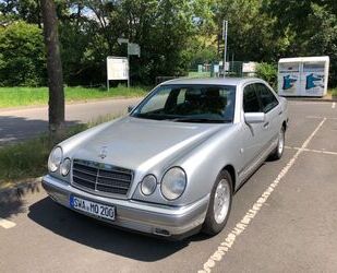 Mercedes-Benz Mercedes-Benz E240 W210 *Traumzustand*Youngtimer* Gebrauchtwagen