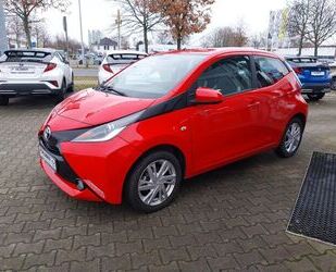 Toyota Toyota Aygo x-play Team D KAMERA*KLIMA Gebrauchtwagen