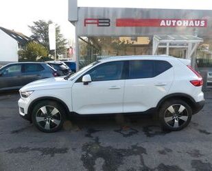 Volvo Volvo XC40 Momentum AWD Automatik Gebrauchtwagen