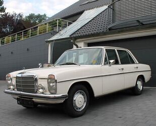 Mercedes-Benz Mercedes-Benz 220 D Strich 8 W 115 Traum Tüv Neu Gebrauchtwagen