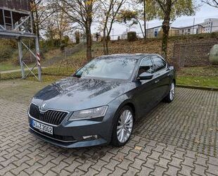 Skoda Skoda Superb 2.0 TDI DSG Style Allw. Sitzbel. Navi Gebrauchtwagen