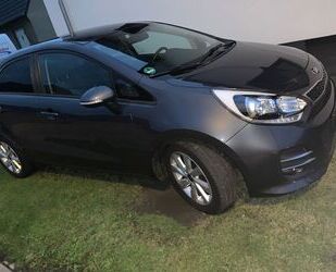 Kia Kia Rio 1.2 UEFA EURO 2016 UEFA EURO 2016 Gebrauchtwagen