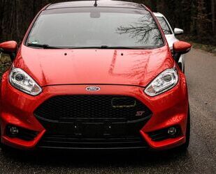 Ford Ford Fiesta 1,6 EcoBoost ST Leder-Sport-Paket ST . Gebrauchtwagen