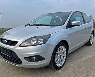 Ford Ford Focus 1,6 Tüv+Au Neu Scheckheft Klima Alufelg Gebrauchtwagen