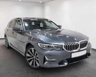 BMW BMW 320 d LUXURY Leder PANO AHK StdHzg. Memory LED Gebrauchtwagen