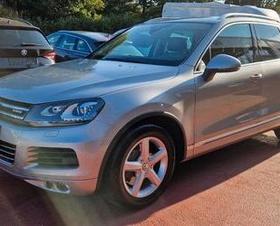 VW Volkswagen TouaregV6 TSI Aut Hybrid Leder/Xen/AHK/ Gebrauchtwagen