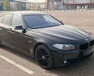 BMW BMW 525d xDrive A - SH/HUD/Softclose Gebrauchtwagen