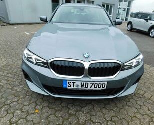 BMW BMW 318d.A.Touring+ Automatik+Navigation+DAB+PDC+ Gebrauchtwagen