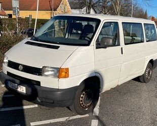 VW Volkswagen T4 2.5 TDI 9-Sitzer Transporter Gebrauchtwagen