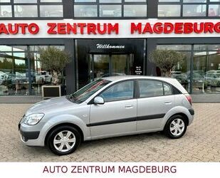 Kia Kia Rio 1.4 EX Klima RCD 5 trg. 8 fach bereift 1.H Gebrauchtwagen