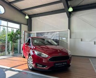 Ford Ford Focus Lim. Titanium / Navigation / Automatik Gebrauchtwagen