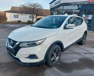 Nissan Nissan Qashqai 1,3 DIG-T Visia Gebrauchtwagen