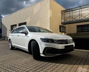 VW Volkswagen Passat Variant DSG GTE R-LINE VOLL AHK Gebrauchtwagen