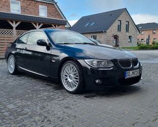 BMW BMW e92 330i, M, H&K, Leder, GSD, Navi, 8 fach Gebrauchtwagen