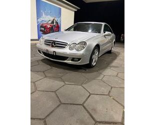 Mercedes-Benz Mercedes-Benz CLK 350 ELEGANCE / Tempomat-Distroni Gebrauchtwagen