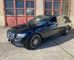 Mercedes-Benz Mercedes-Benz E 220d T AVANTGARDE, Nightpaket,AHK, Gebrauchtwagen