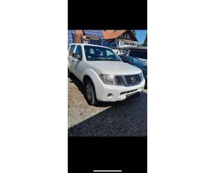 Nissan Nissan Pathfinder 2.5 dCi *4x4 * 190Ps *AHK 3.5T*7 Gebrauchtwagen