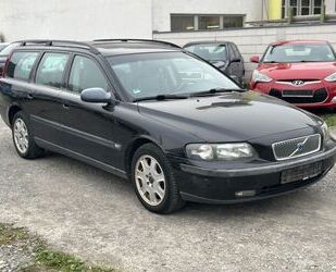 Volvo Volvo V70 2.4 T Comfort -Automatik -Leder -2.Hand Gebrauchtwagen