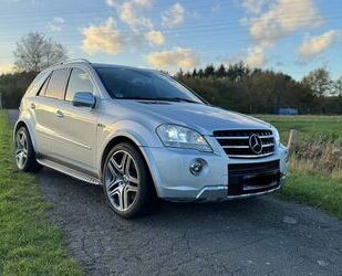 Mercedes-Benz Mercedes-Benz ML 63 AMG 4MATIC AMG/Neuwertig/Tausc Gebrauchtwagen