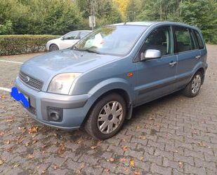 Ford Ford Fusion 1,6 16V Gebrauchtwagen