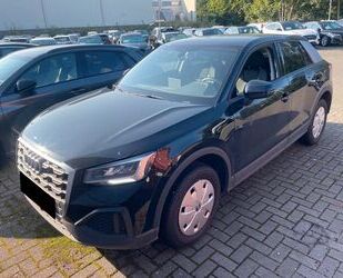 Audi Audi Q2 35 TFSI S-Tronic LED KAMERA AHK NAVI AMBIE Gebrauchtwagen