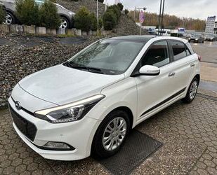 Hyundai Hyundai i20 Trend Navi Panorama Euro 6 Gebrauchtwagen