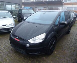 Ford Ford S-Max 2,0 Titanium Klimaaut Motor läuft unru Gebrauchtwagen