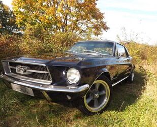 Ford Ford Mustang Coupe, eins der Allerbesten, wie neu Gebrauchtwagen