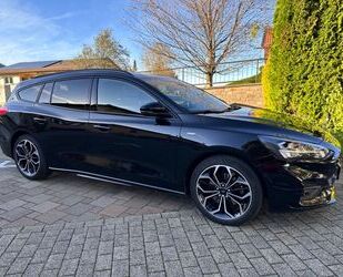 Ford Ford Focus 1,5EcoBoost 182PS ST-Line Turnier Gebrauchtwagen