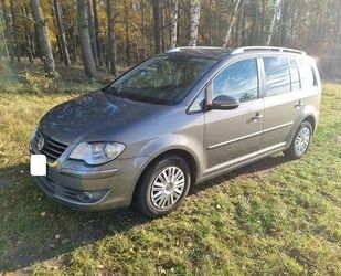 VW Volkswagen Touran 1.4 TSI DSG Gebrauchtwagen