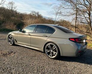 BMW BMW M550 xDrive*GARANTIE*LASER*STNDHZG*INKL 4xWINT Gebrauchtwagen