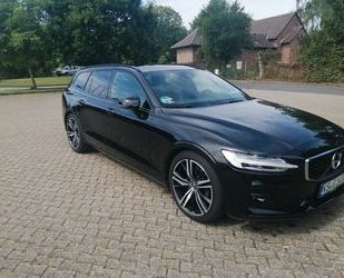 Volvo Volvo V60 D3 Geartronic R Design 8Fach 19 Zoll Gebrauchtwagen