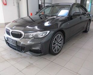 BMW BMW 320 Baureihe 3 Lim. 320 d xDrive M Sport NAVI Gebrauchtwagen