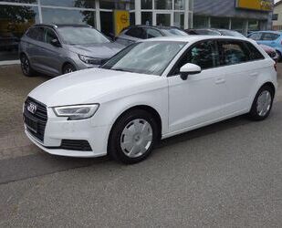 Audi Audi A3 Sportback 30 TFSI basis Gebrauchtwagen