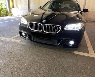 BMW BMW 530d xDrive Touring M-Packet am Werk. Gebrauchtwagen