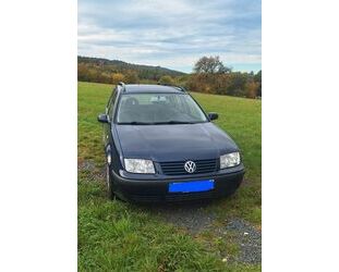 VW Volkswagen Bora 2.0 Basis Variant Basis Gebrauchtwagen