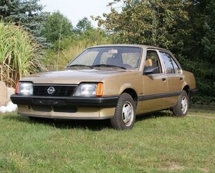 Opel Opel Ascona C1 LUXUS 90 PS ROSTFREI! 46 tkm origin Gebrauchtwagen