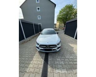 Mercedes-Benz Mercedes-Benz A 180 -AMG-Line- ALCANTARA-Totwinkel Gebrauchtwagen